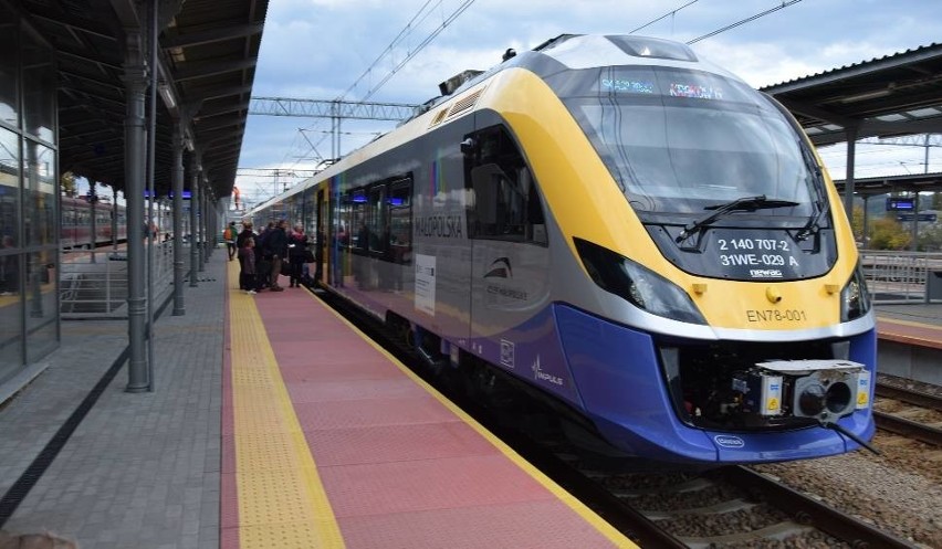 Małopolska ma już 40 nowoczesnych pociągów, kupi kolejne 4