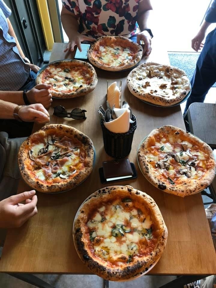 Nowy lokal z pizzą neapolitańską w Szczecinie. Czym różni się od klasycznej pizzerii? [ZDJĘCIA]