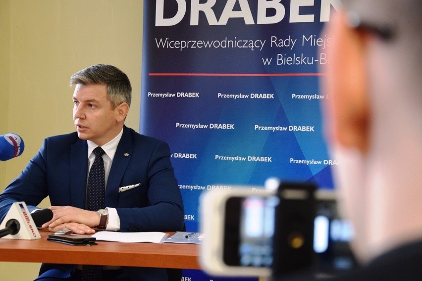 Prezydent Bielska-Białej powinien przeprosić za zamęt w...