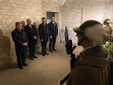 Politycy PiS 10 kwietnia na Wawelu złamali prawo? Jednak będzie śledztwo prokuratury
