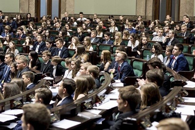 Rozpoczęła się rekrutacja do XXIII sesji Sejmu Dzieci i Młodzieży. Obrady w Dzień Dziecka