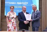 W powiecie jędrzejowskim powstaną nowe miejsca w żłobkach. Wsparcie z programu "Maluch+" otrzymały: Jędrzejów, Sędziszów, Wodzisław i Sobków