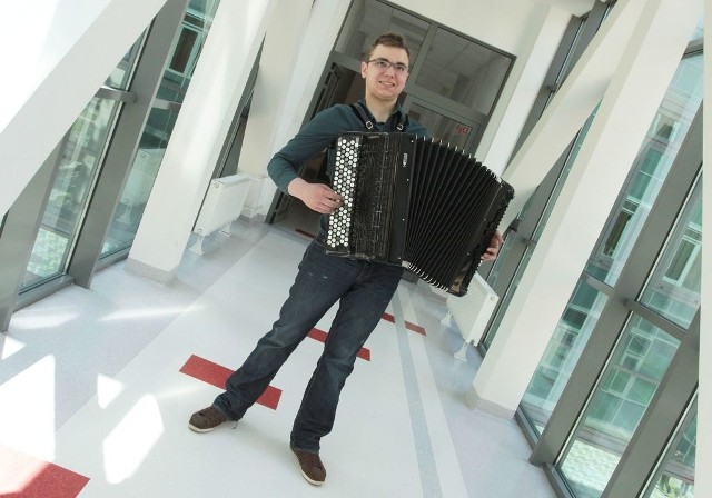 Bartosz Kołsut, uczeń Zespołu Szkół Muzycznych w Radomiu, wspaniale wypadł na konkursie Eurowizji dla Młodych Muzyków w Kolonii w Niemczech. I choć nie został nagrodzony, zyskał uznanie jurorów i słuchaczy.