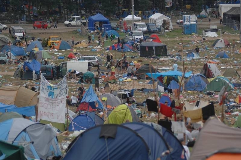 Czas na wielkie sprzątanie po Przystanku Woodstock 2012.