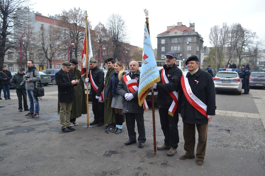 Święto Niepodległości w Częstochowie. Msza święta w Archikatedrze i marsz aleją NMP [ZDJĘCIA]