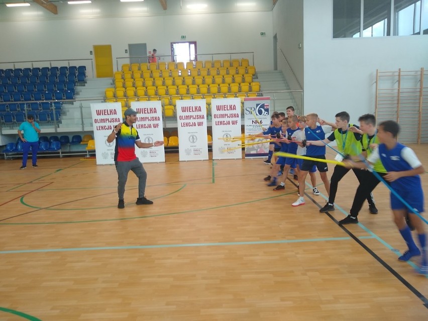 Trening z olimpijczykami w nowej hali w Zgierzu. „Wielka Olimpijska Lekcja WF"