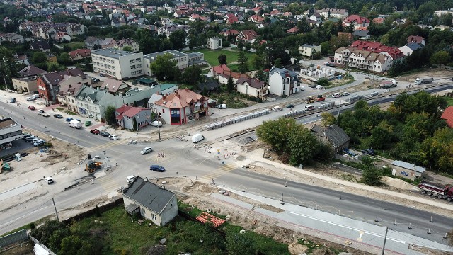 Od soboty zniknie utrudnienie na jednej z ważniejszych ulic na południu Kielc. Otwarty dla ruchu zostanie przebudowany fragment ulicy Husarskiej.