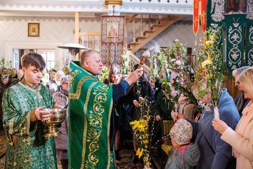 Wierni  prawosławni święcili palmy