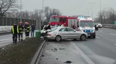 Do zderzenia dwóch samochodów doszło na trasie DTŚ w Zabrzu...