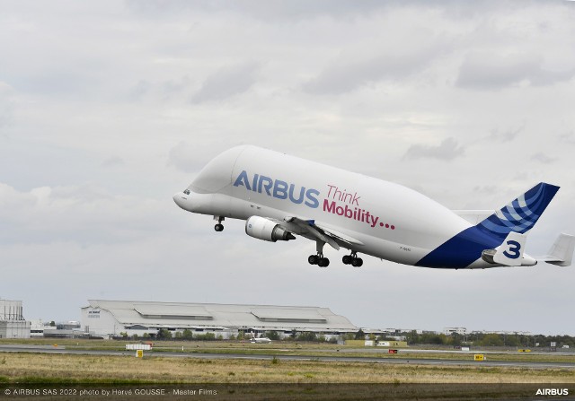 Beluga zawiozła pierwszego satelitę Airbusa do Centrum Kosmicznego im. Kennedy’ego.