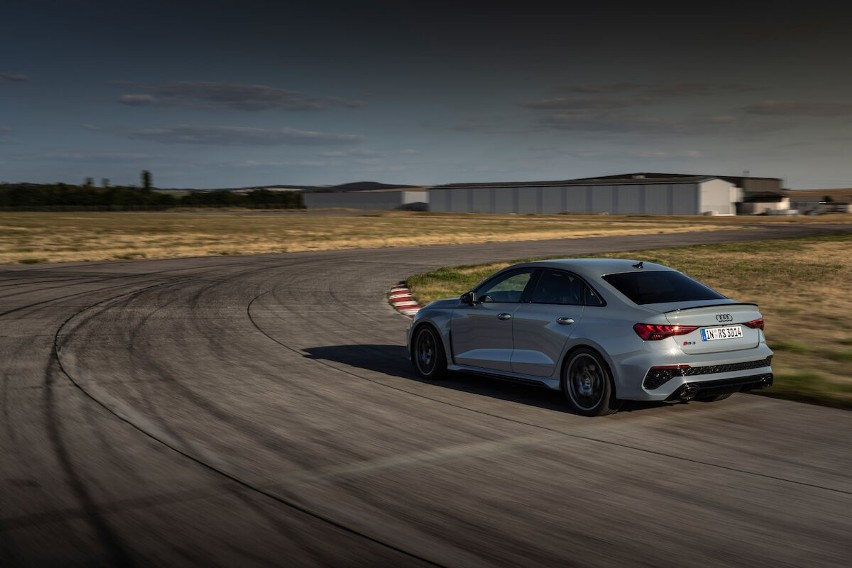 Audi RS 3 performance edition jest krótką serią ograniczoną...