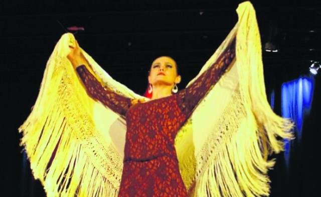 Jedną z artystek Tarasów Sztuki będzie Nadia Mazur -absolwentka hiszpańskiej akademii tańca flamenco Fundación Cristina Heeren w Sewilli. Ma w swoim dorobku udział w wielu festiwalach.
