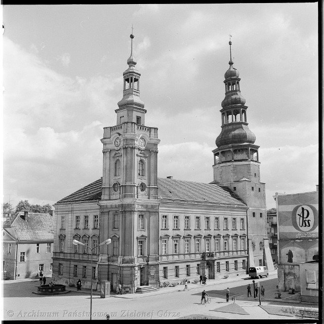 Zdjęcia Szprotawy znajdują się w cyklu "Miasta", a zostały wykonane w latach 1969-1979