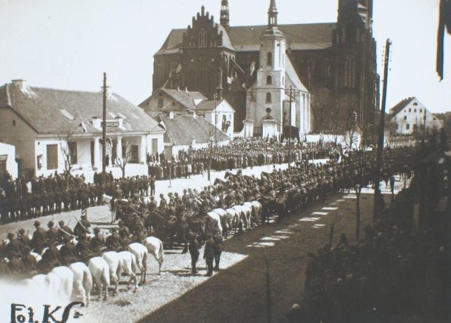 22 lutego 1919 roku. Uroczystości z okazji przyłączenia Białegostoku do Polski.