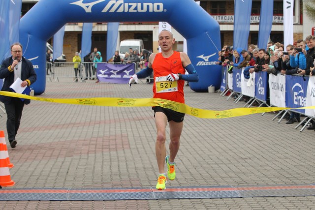 38-letni Marcin Fehlau uznał, że nie jest jeszcze w takiej formie, by zagrozić Kenijczykom i zrezygnował ze startu w poznańskim półmaratonie