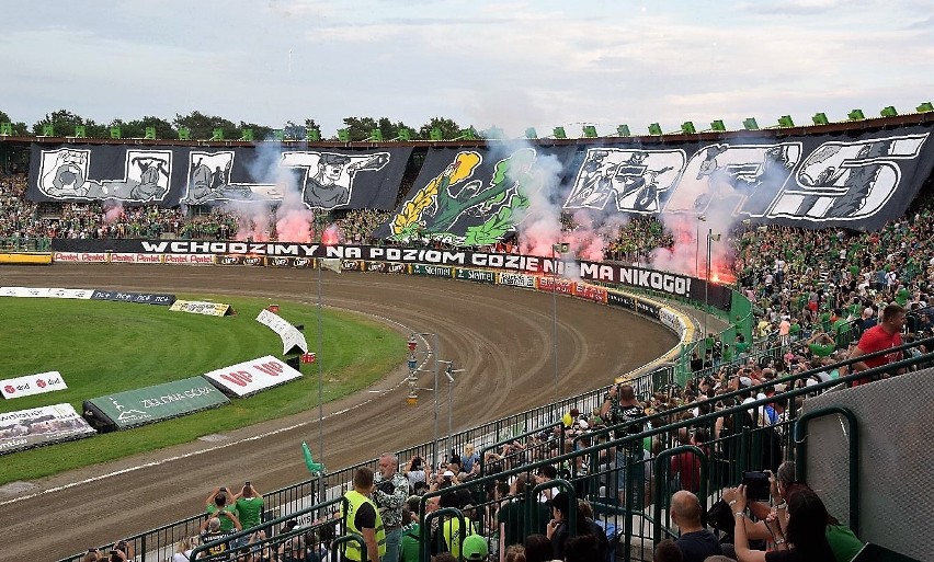 Oprawa kibiców Falubazu na derby Ziemi Lubuskiej