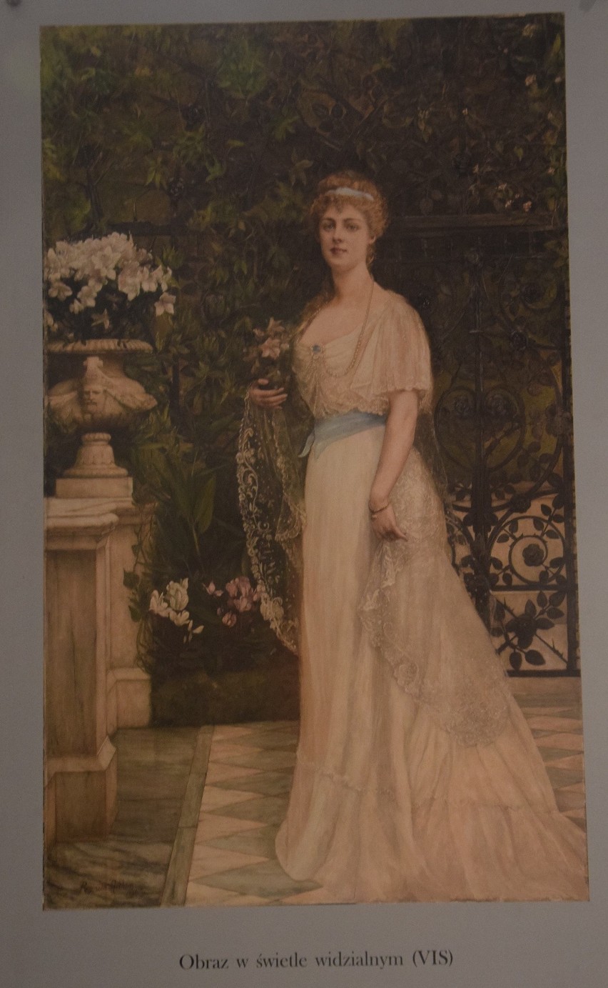 Portret księżnej Daisy na wystawie konserwatorskiej w...