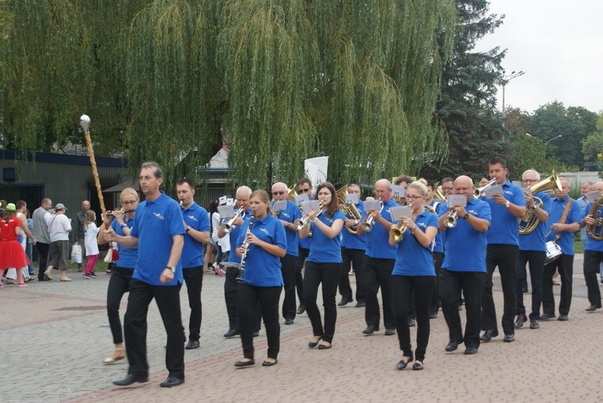 Festiwal Ludzi Aktywnych w Parku Hallera trwa do wieczora....