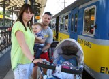 Wózek z dzieckiem zakleszczony w drzwiach SKM-ki. Kierownik pociągu został odsunięty od obowiązków