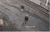 Kierownik pociągu pobity w Gliwicach ZOBACZ WIDEO Kim są sprawcy? Bandyci uciekli
