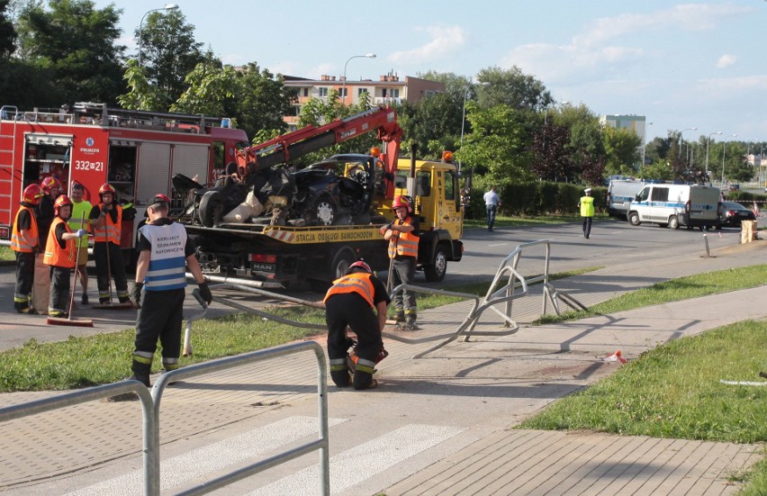 Dramatyczny śmiertelny wypadek na osiedlu Michałów w Radomiu. Nie żyją dwie osoby