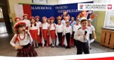Mieszkańcy gminy Potęgowo święto niepodległości uczcili śpiewająco [ZDJĘCIA]