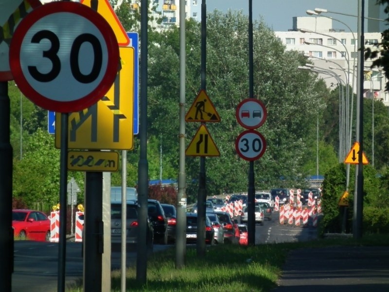 Trasa katowicka: Gigantyczne korki po ustawieniu zapór