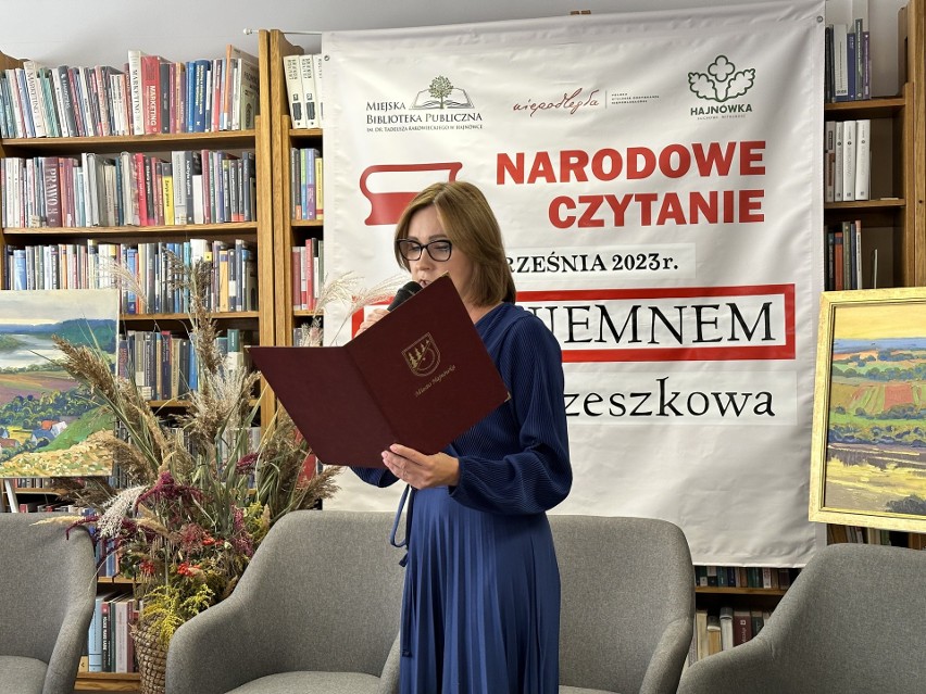 Dyrektor Biblioteki - Agnieszka Kazberuk odczytała list...