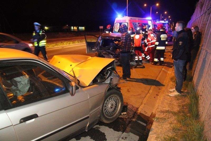 Wypadek dwóch aut na Krakowskiej w Kielcach