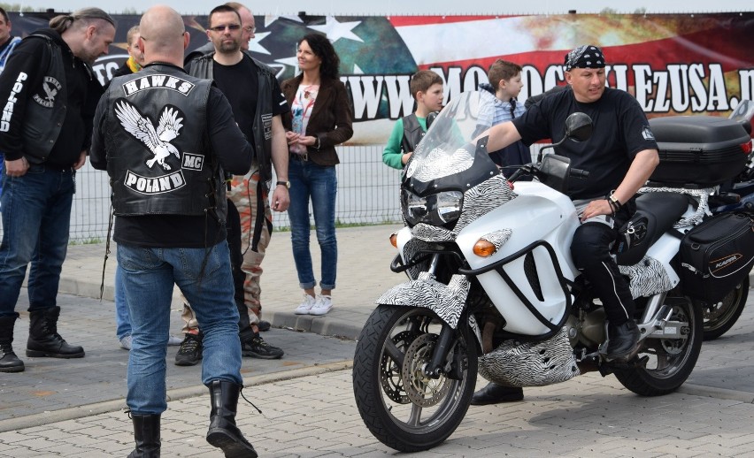 Robert Olszewski na białym bmw wygrał finał konkursu na...