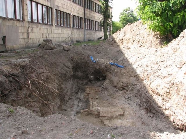 Dodatkowe badania wieży zlecił wojewódzki konserwator zabytków, który chce mieć pełną wiedzę na temat tego, co znajduje się w ziemi obok Wieży Piastowskiej.