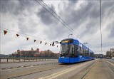 Kraków. Nietrzeźwy i agresywny mężczyzna w tramwaju jadącym do Małego Płaszowa. "Zagrażał bezpieczeństwu pasażerów"