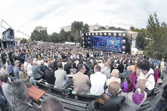 Festiwal Piosenki Rosyjskiej transmitowała TVP 2, a oglądało go prawie cztery miliony (fot. Mariusz Kapała)