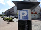 Strefa płatnego parkowania w Katowicach. "Winter is coming" - 1 grudnia dzień grozy dla mieszkańców. Czarne folie zostaną ściągnięte?