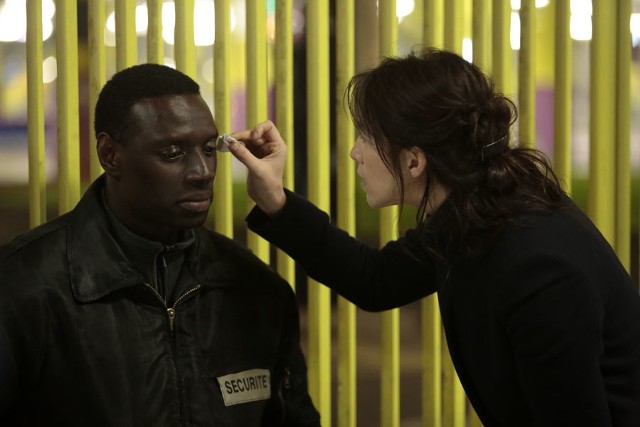 Omar Sy i Charlotte Gainsbourg grają lepiej, niż przewiduje scenariusz