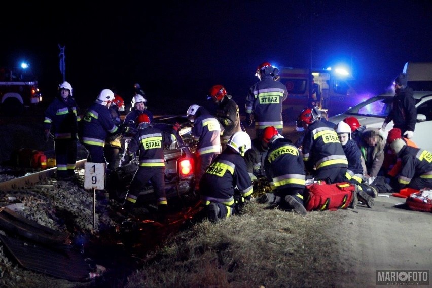 Znane są przyczyny tragicznego wypadku na przejeździe kolejowym w Opolu Chmielowicach. Cztery osoby jadące samochodem zginęły na miejscu