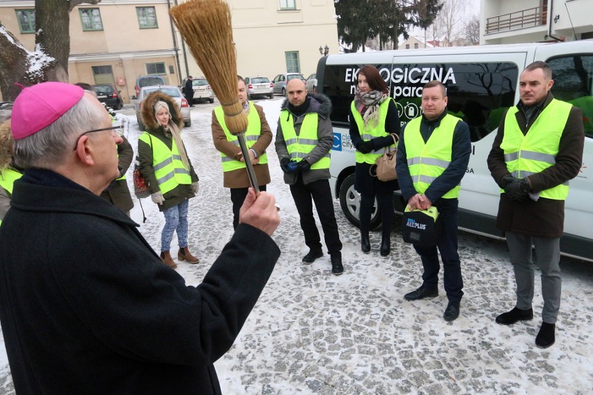 Mobilny Gorący Patrol ma nowy sprzęt. Będzie łatwiej wspierać bezdomnych w Lublinie (ZDJĘCIA)