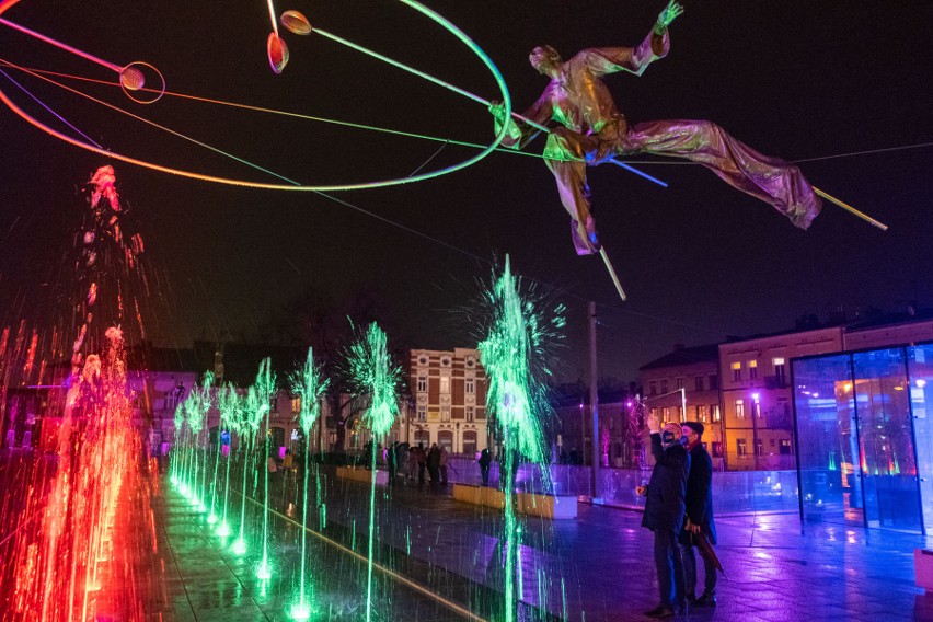 Tak wygląda iluminacja Starego Rynku w Częstochowie...