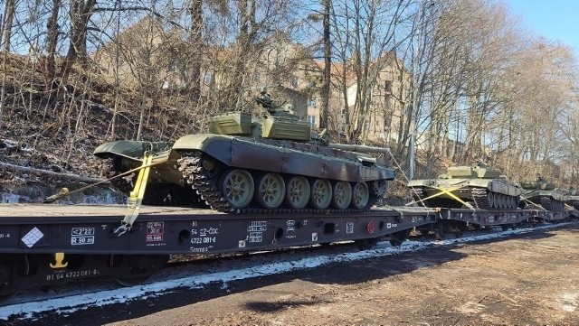 Polacy zdecydowanie popierają dostarczenie Ukrainie ciężkiej broni ofensywnej