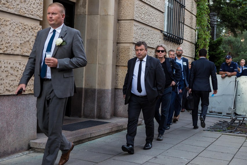 Łańcuch Światła w Warszawie [ZDJĘCIA] Demonstracja przed Pałacem Prezydenckim i marsz przed Sejm