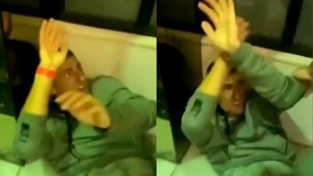 Stopklatki z wideo obrazującego pobicie Bernarda Tomica