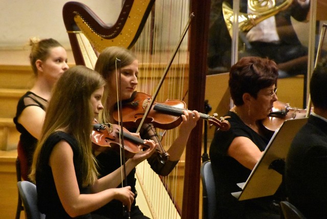 Sobotni koncert, 8 września 2018 r., orkiestry Filharmonii Zielonogórskiej na głównej scenie przy ul. Kasprowicza rozpocznie się o 20.00.