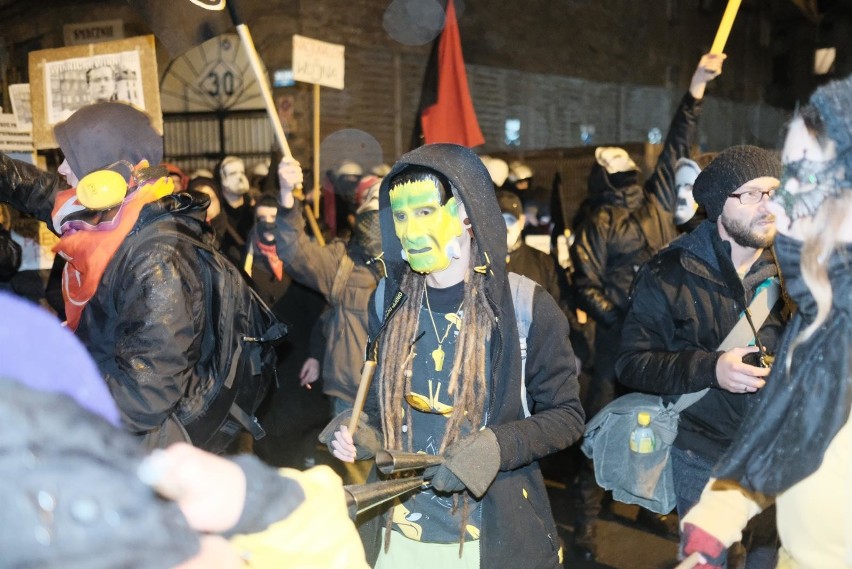 W środę w centrum Poznania pojawiły się manifestacje...