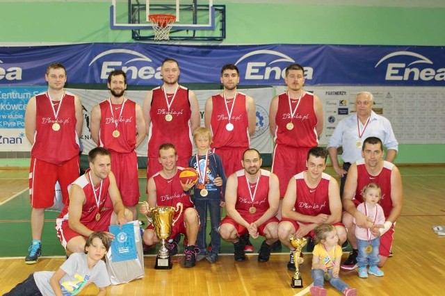 W rozgrywakch LAK biorą udział znani przed laty koszykarze poznańskich klubów