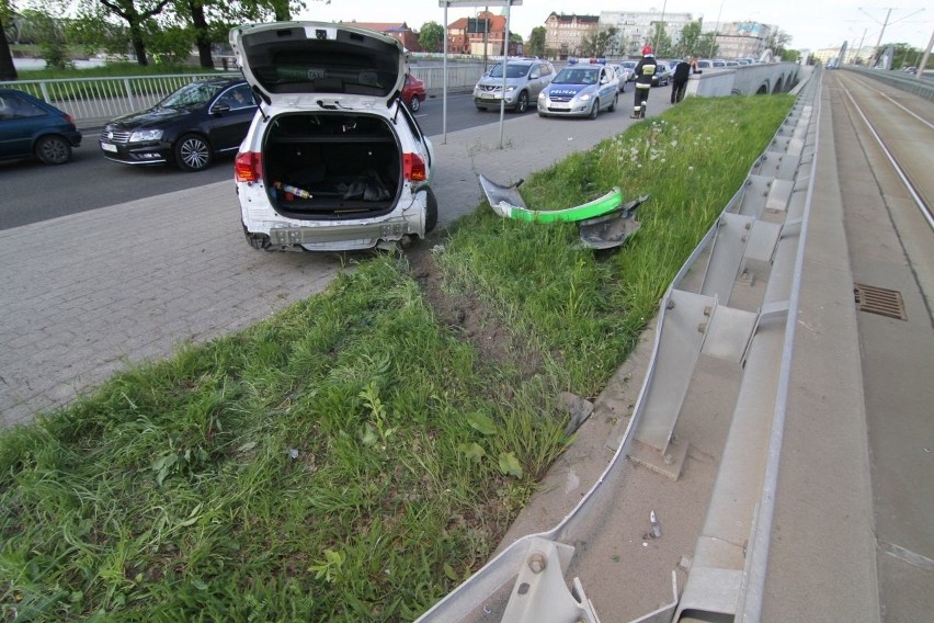 Wypadek przy mostach Warszawskich - 6.05.2016