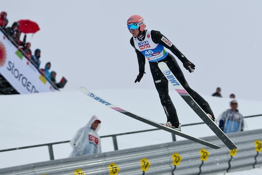 Skoki narciarskie Predazzo WYNIKI KONKURS Dawid Kubacki na podium, Kamil Stoch i Piotr Żyła tuż za nim 12.01.2020