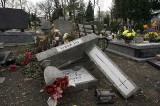 Wandale zniszczyli nagrobki na legnickim cmentarzu 