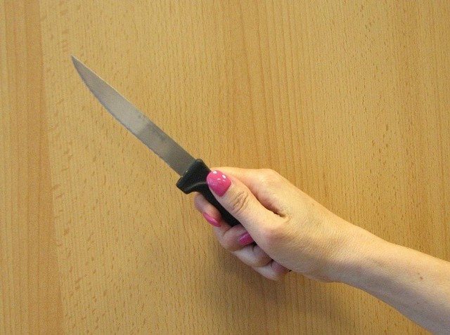 Policja nie potwierdza, że narzędziem zabójcy był nóż