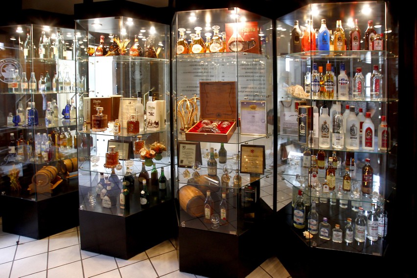 Butelki szczecińskiej "Starki" sprzedawano po zaniżonych cenach. Śledztwo Prokuratury Okręgowej w Szczecinie