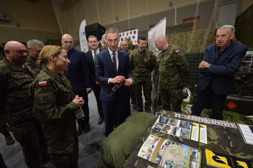 Podczas Wojskowych Targów Służby i Pracy (17-18 marca 2023)...